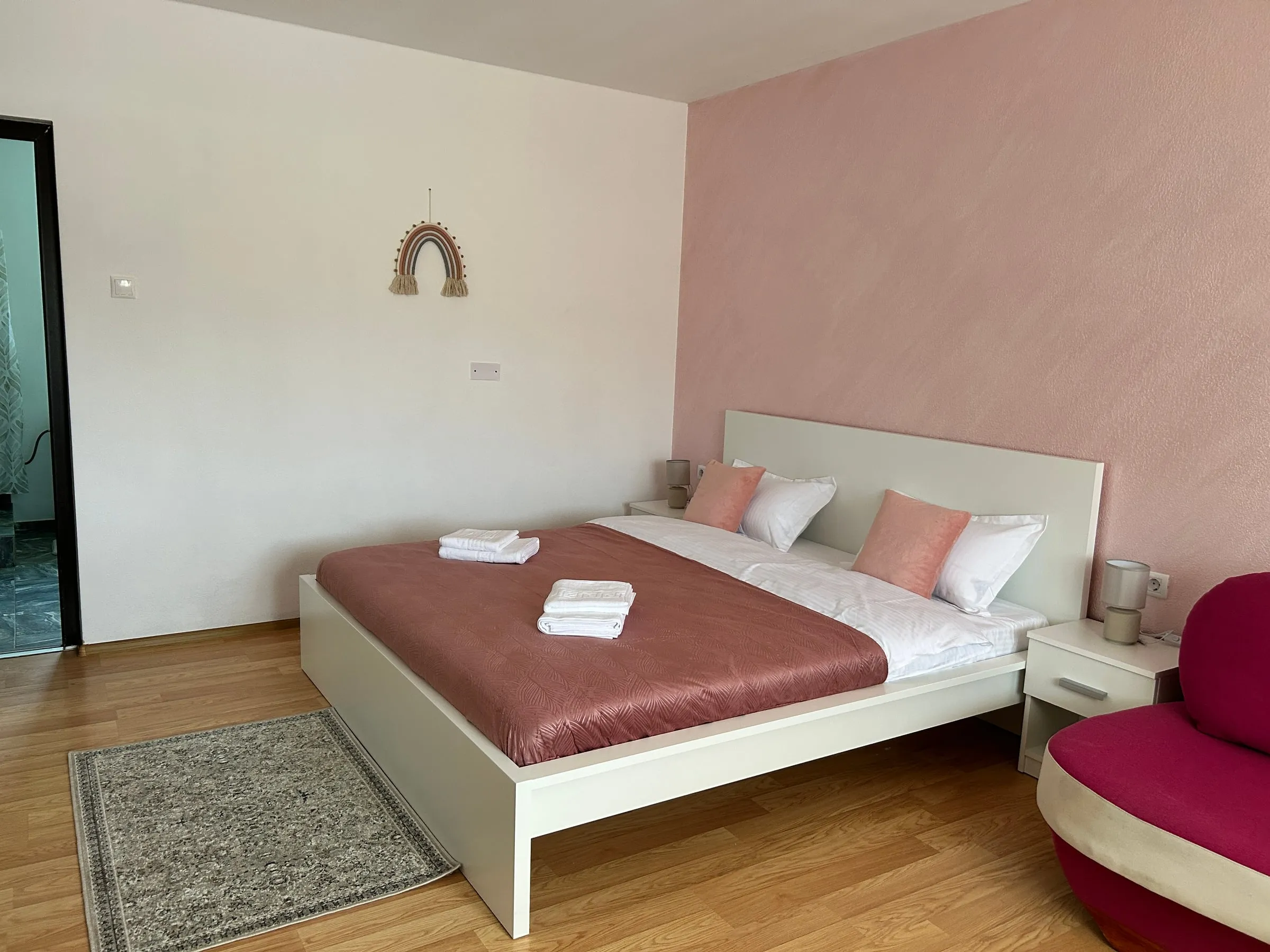 Camera Safir Lotus, nuanță roz-piersică, Poză 2/3