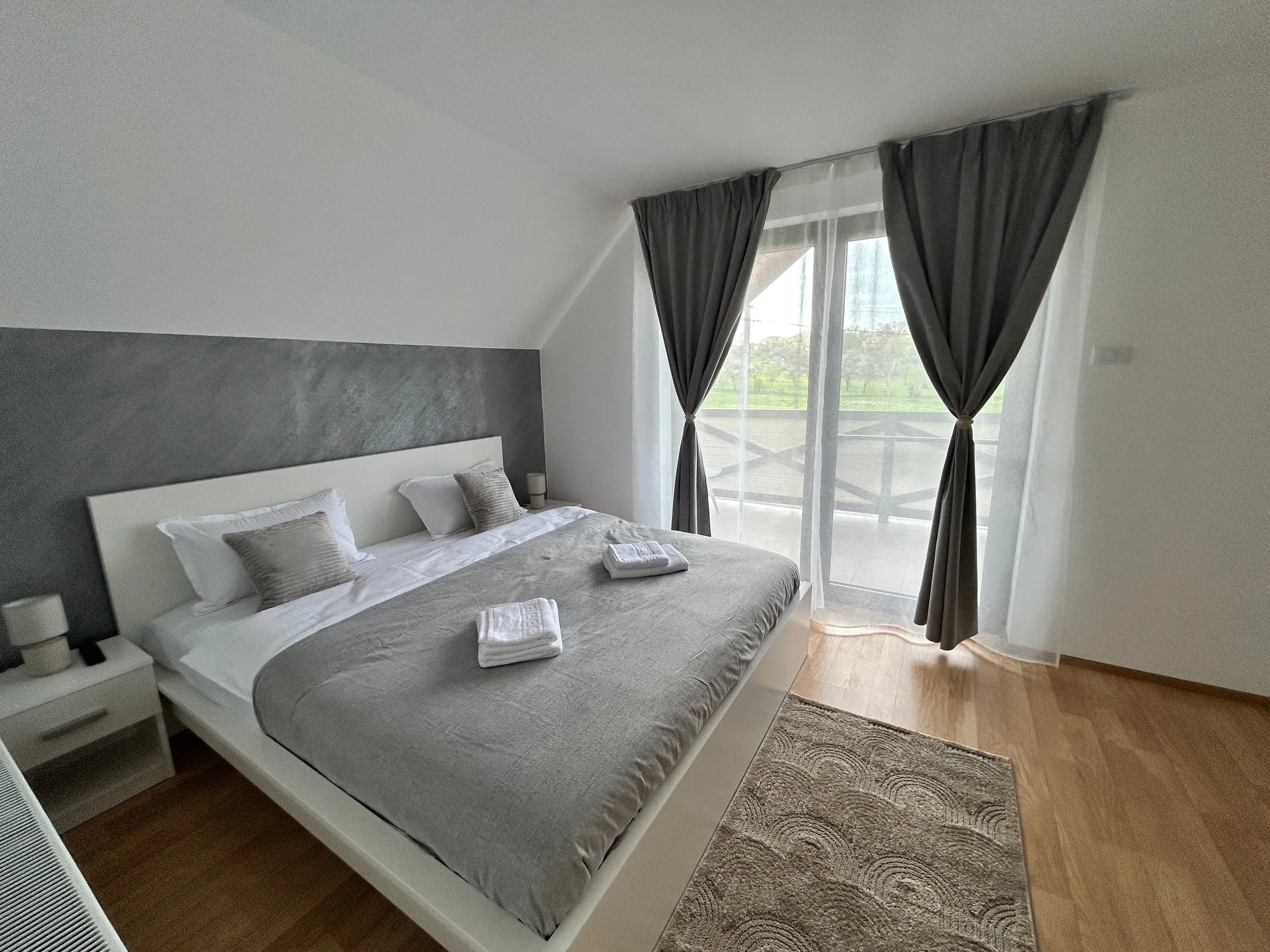 Camera Safir Sideral, nuanță gri-albăstrui, Poză 2/4